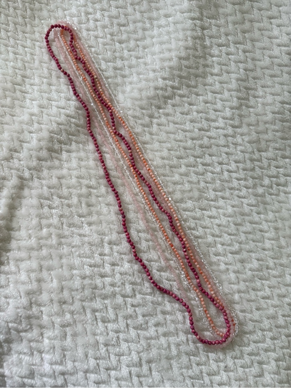 Multi-Strands Pink Tones Necklaces